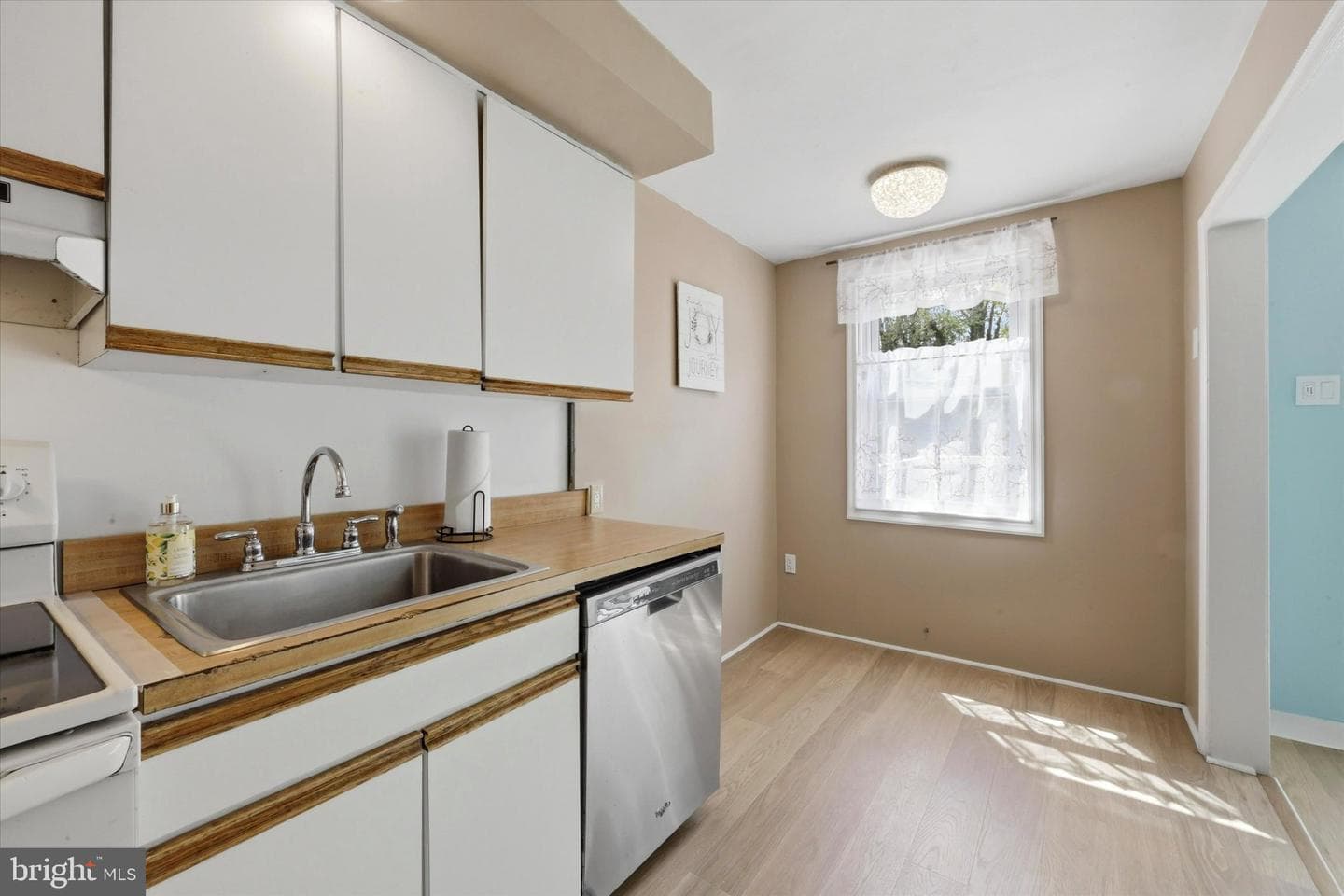 415 Park Drive photo 10