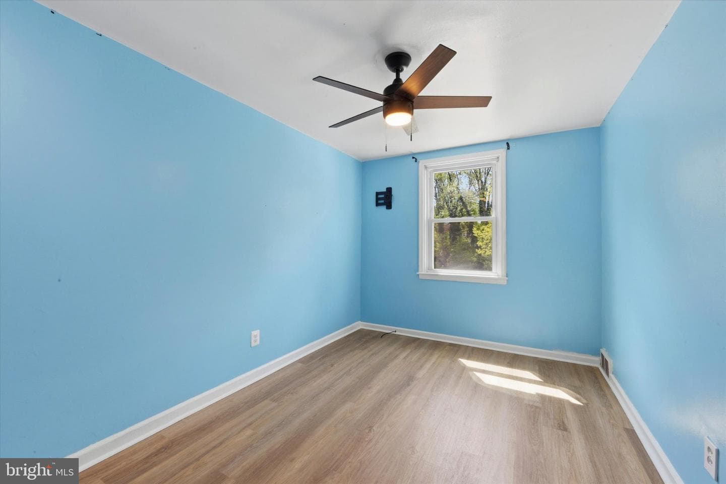 415 Park Drive photo 19