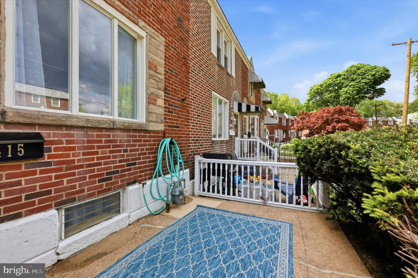 415 Park Drive photo 2