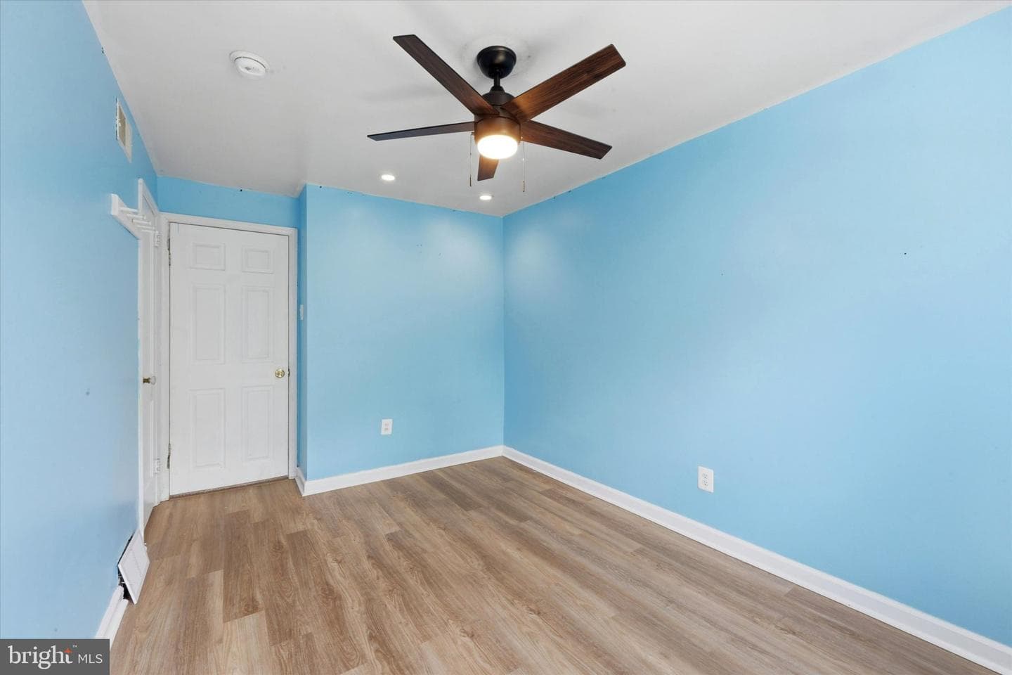 415 Park Drive photo 20