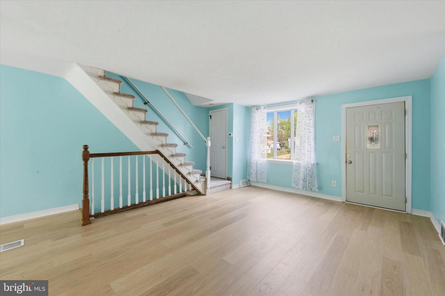 415 Park Drive photo 4