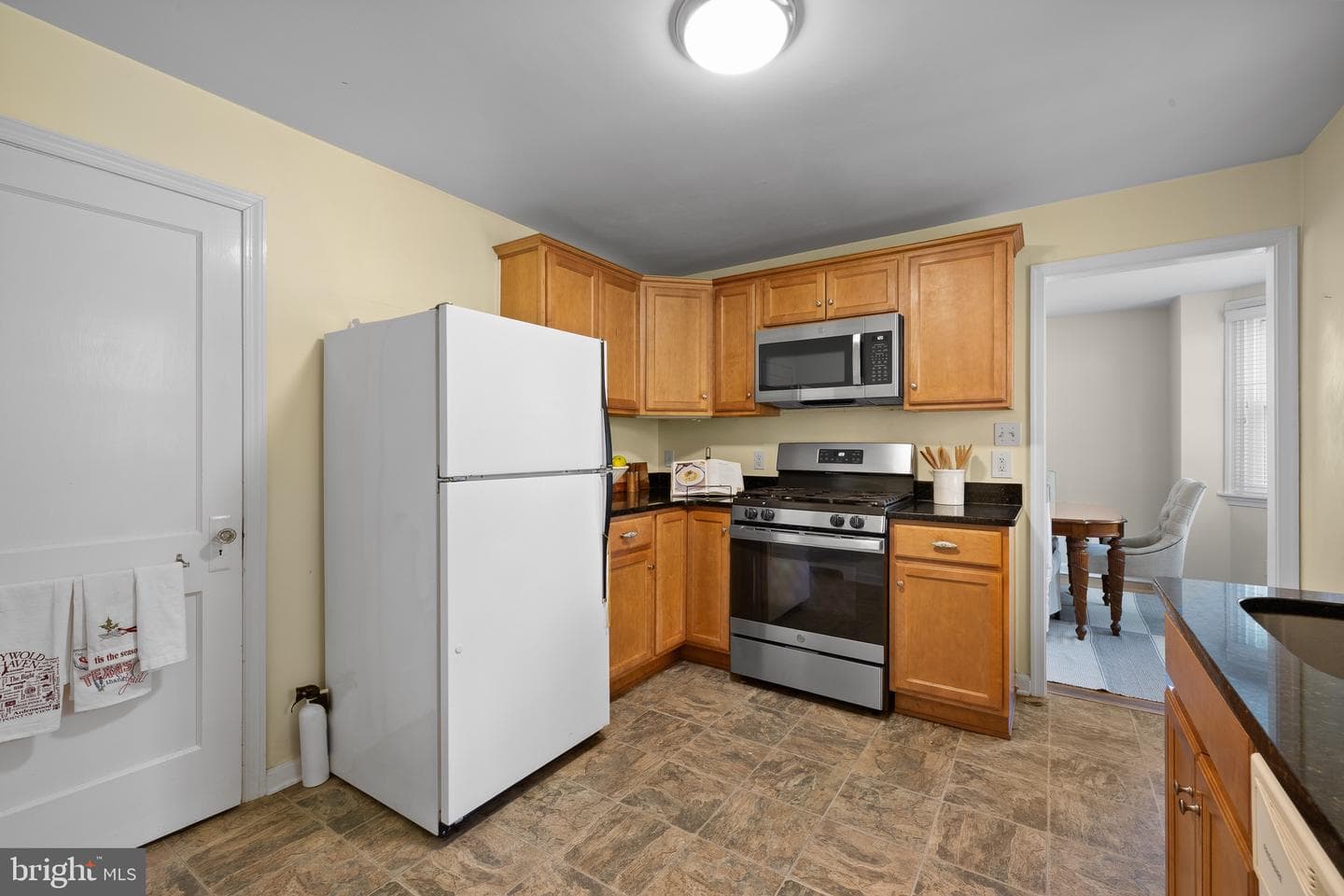 508 Devon Road photo 11