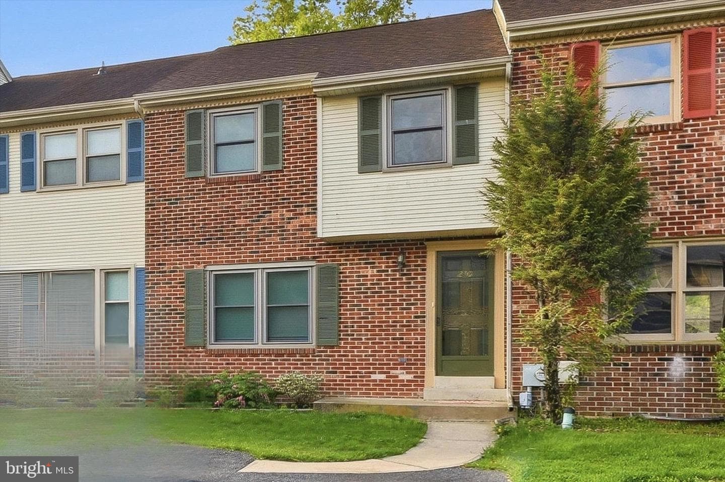 230 Sulky Way photo 3
