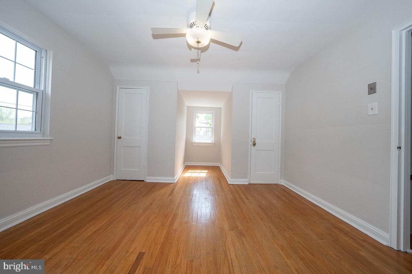 333 S Swarthmore Avenue photo 23
