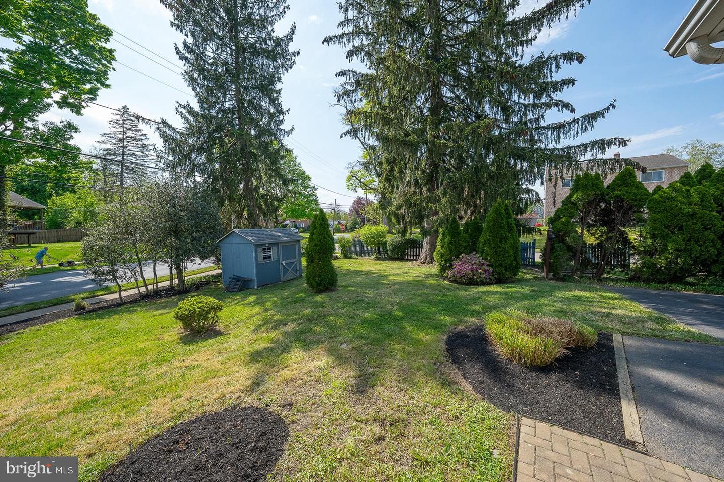 333 S Swarthmore Avenue photo 26