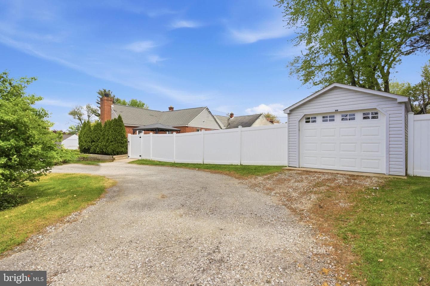 2948 Hillside Road photo 22