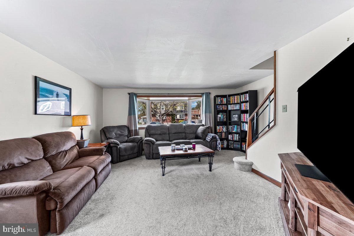 1016 7th Avenue photo 3