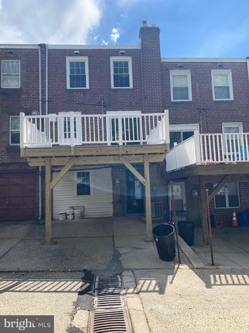 821 Hampshire Road photo 35