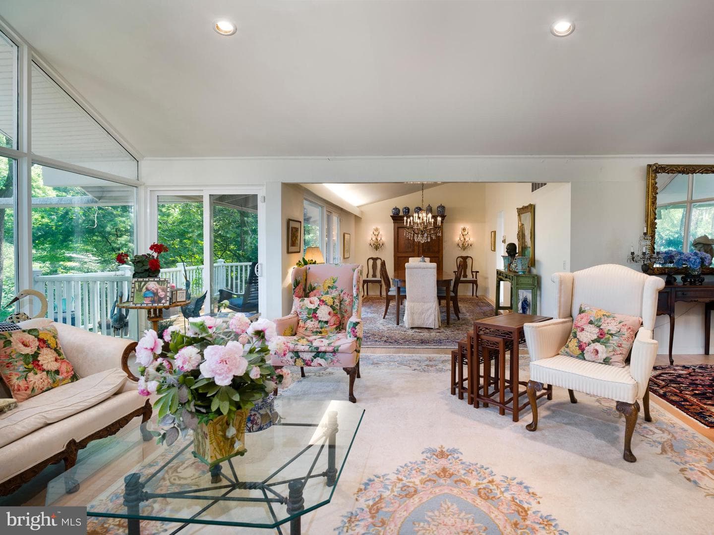310 Jeffrey Lane photo 10