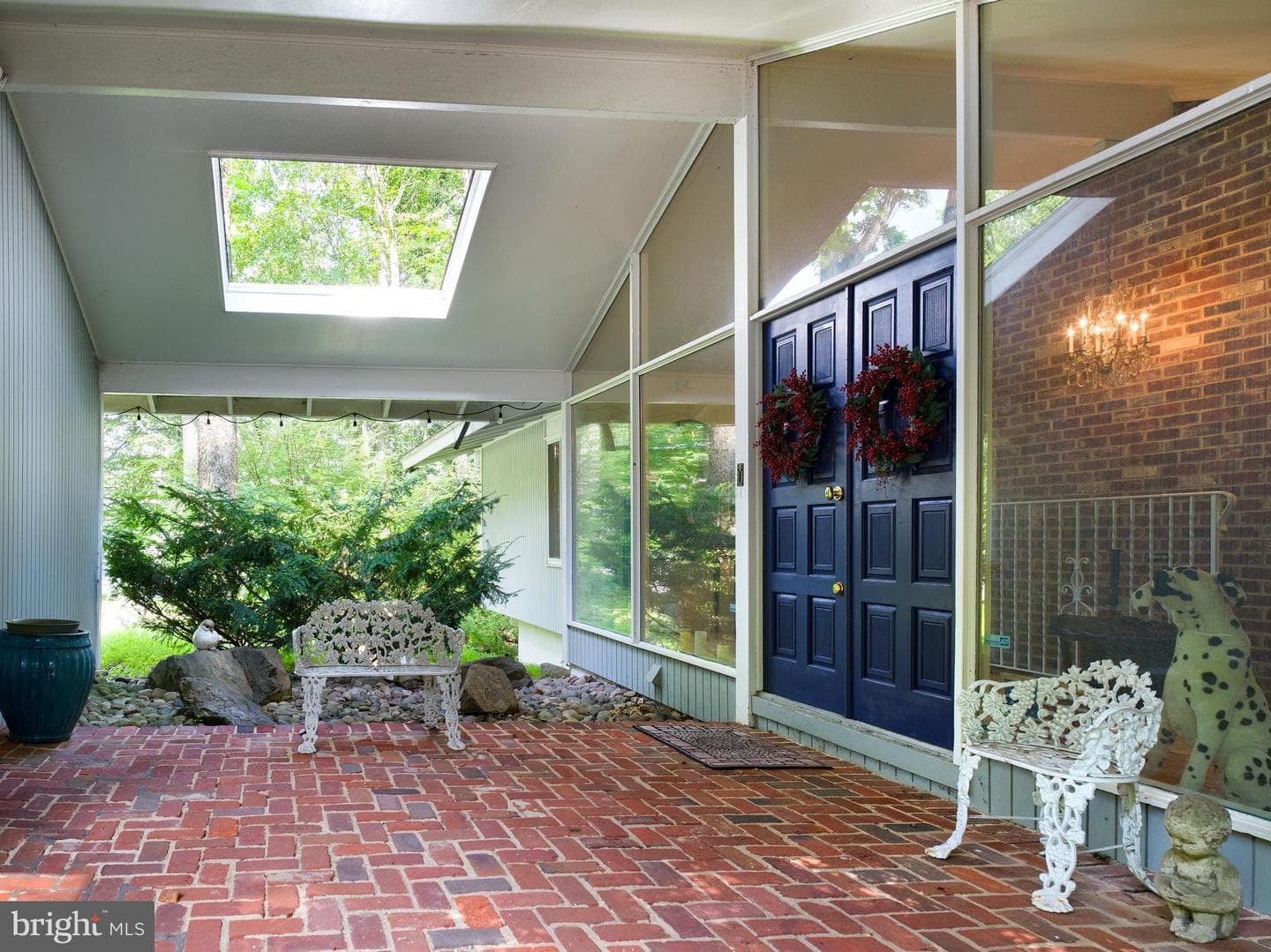 310 Jeffrey Lane photo 23
