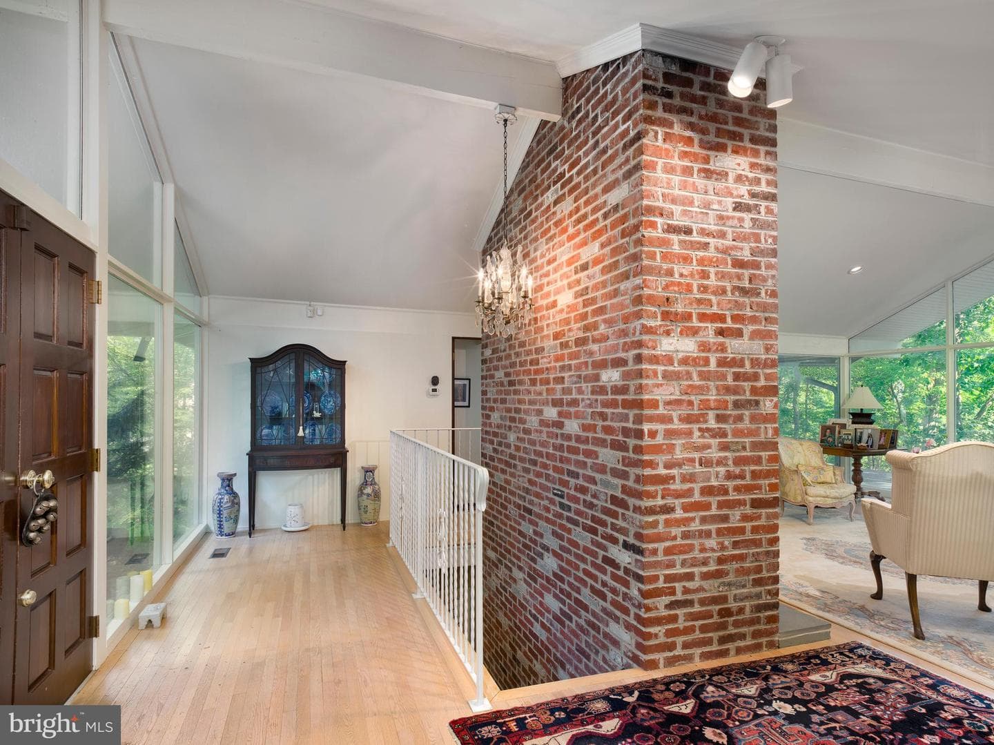 310 Jeffrey Lane photo 6