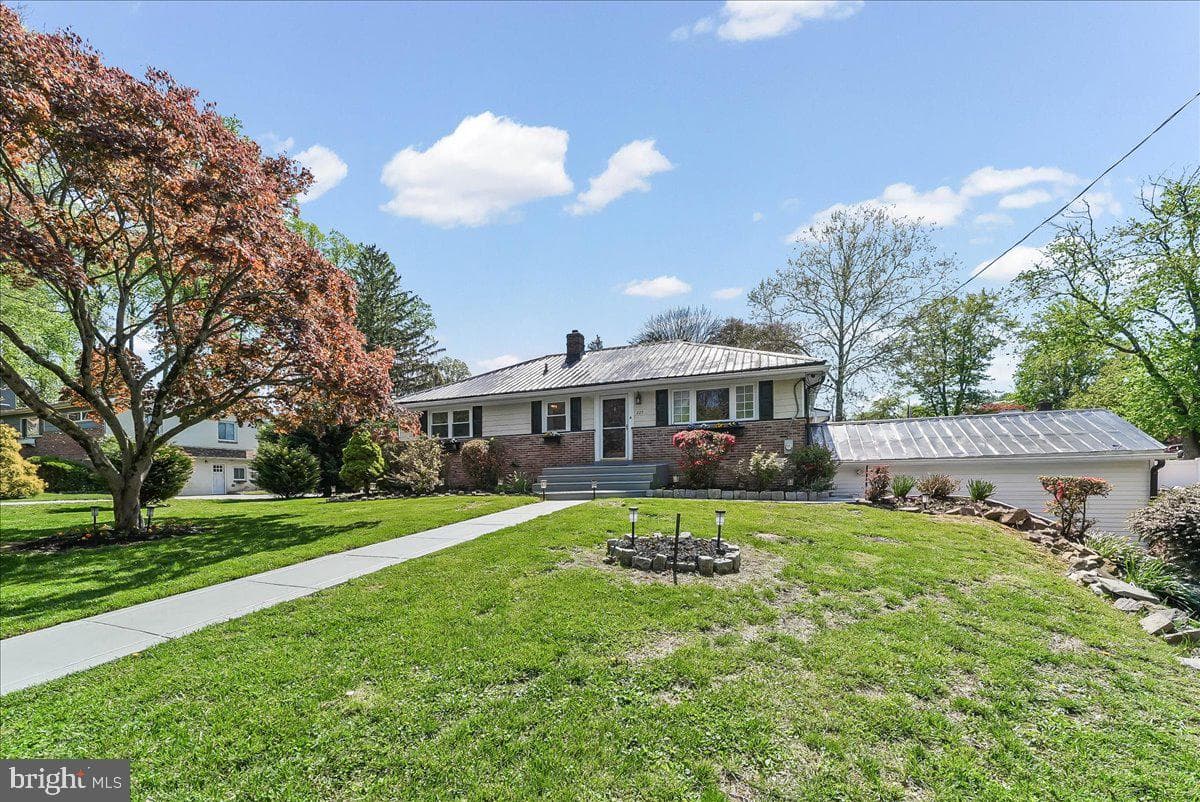 225 Chestnut Street, Newtown Square