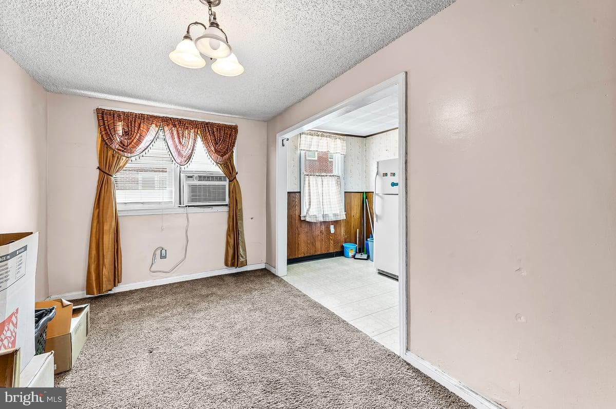 1318 Wycombe Avenue photo 6