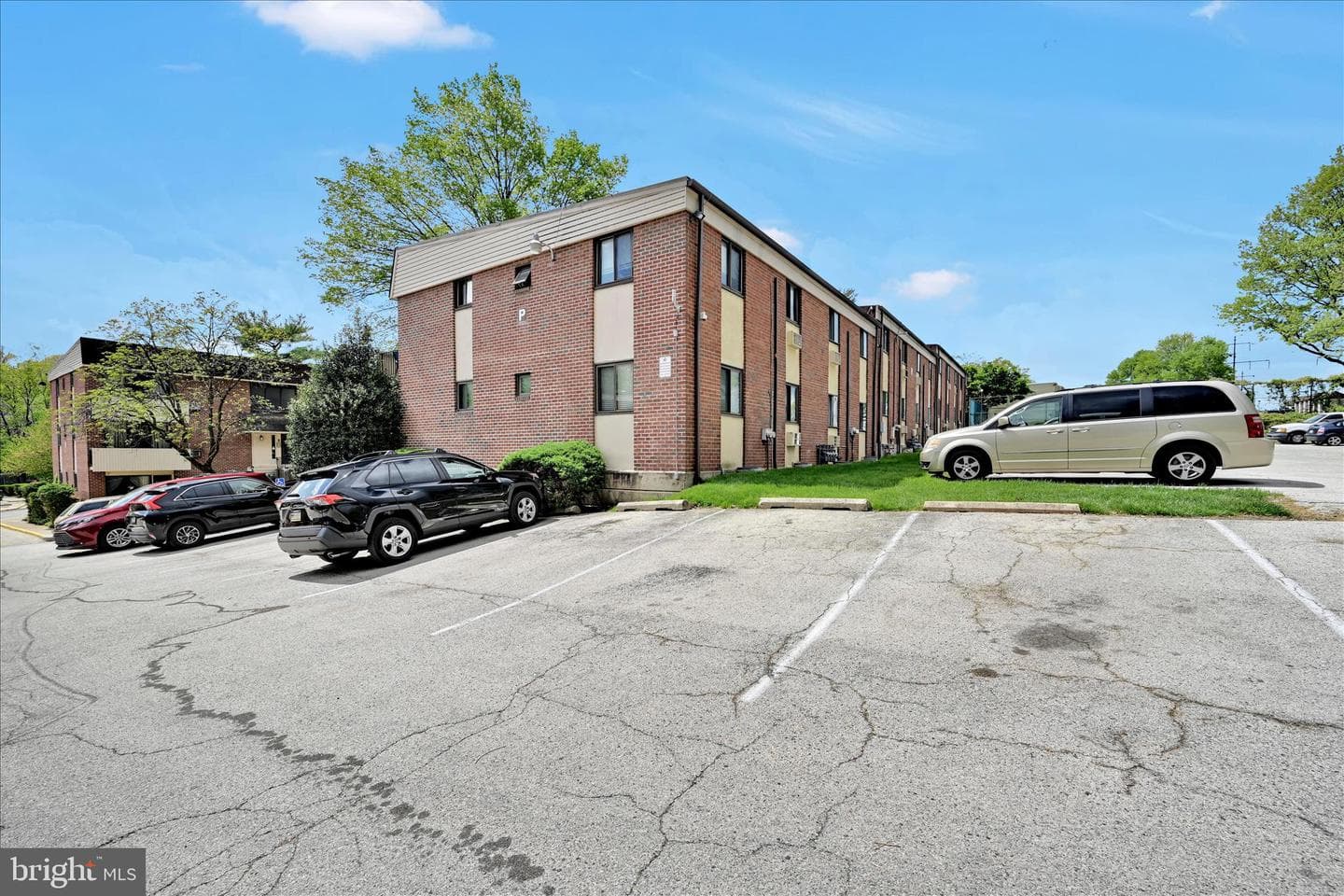 100 E Glenolden Ave # P12, Glenolden