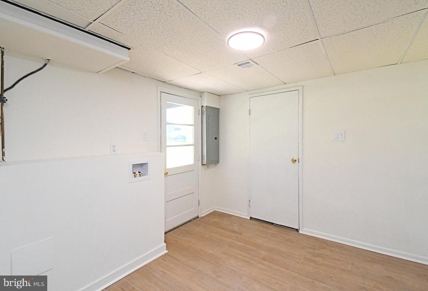 412 Camelot Drive photo 41