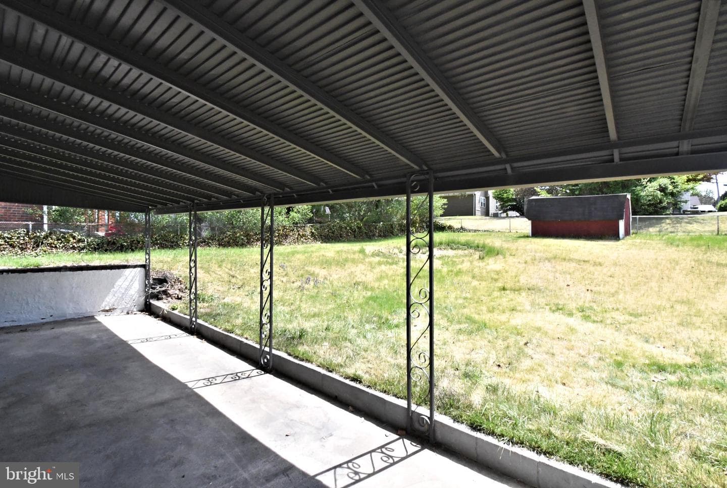 412 Camelot Drive photo 46