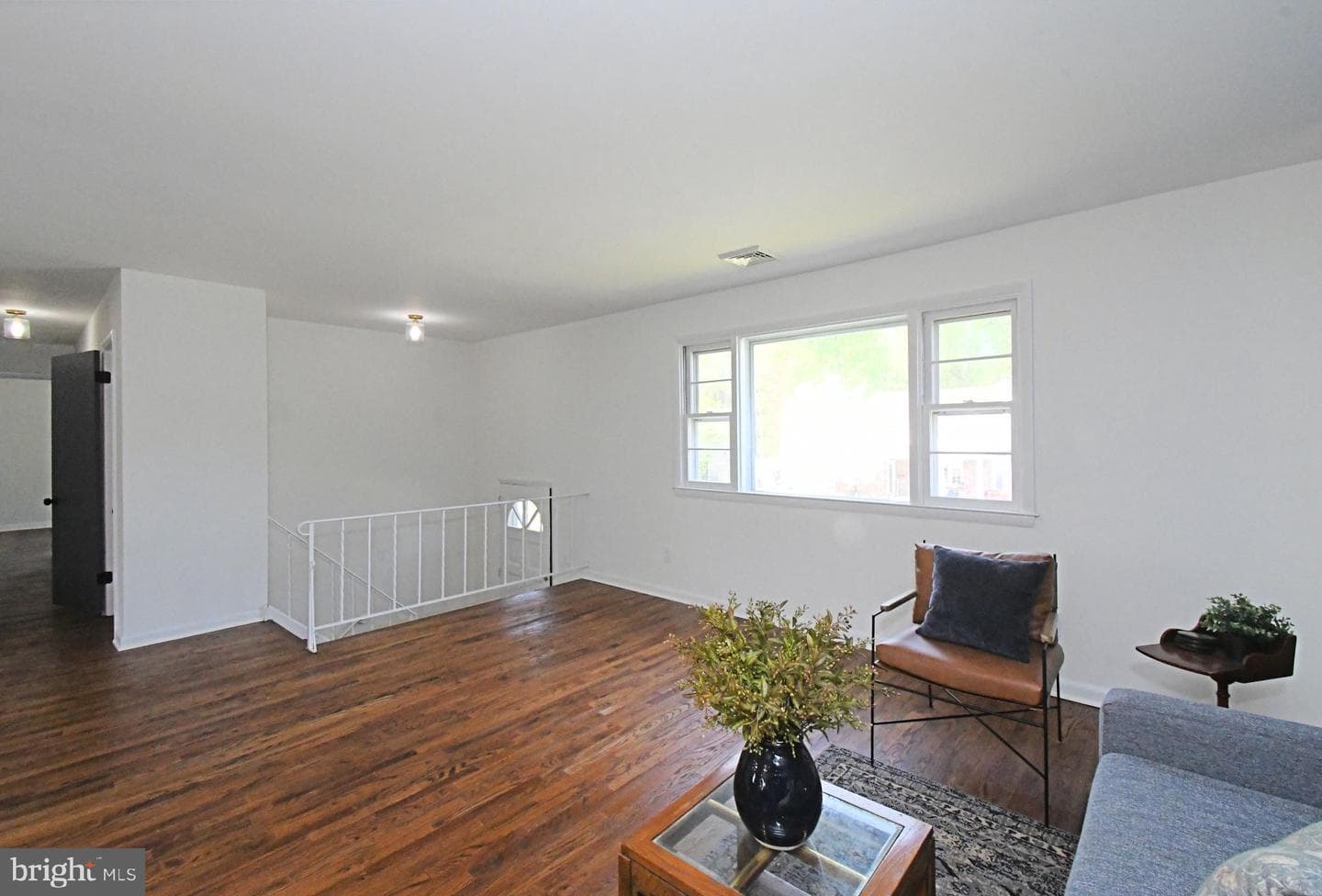 412 Camelot Drive photo 7