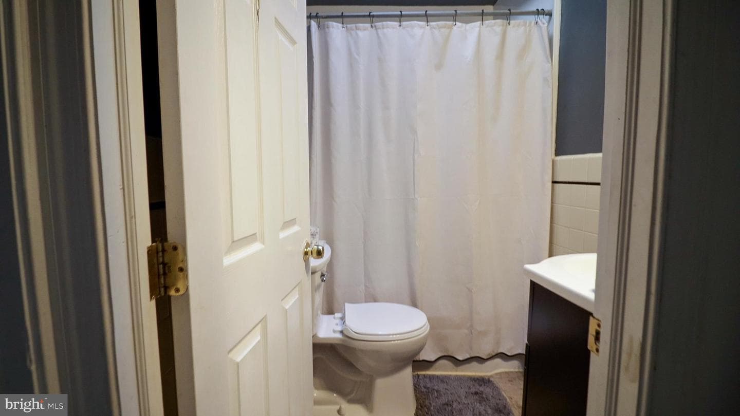 3858 Berkley Avenue photo 12