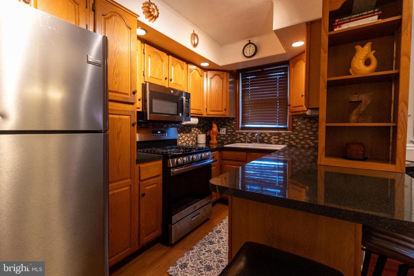 3858 Berkley Avenue photo 8