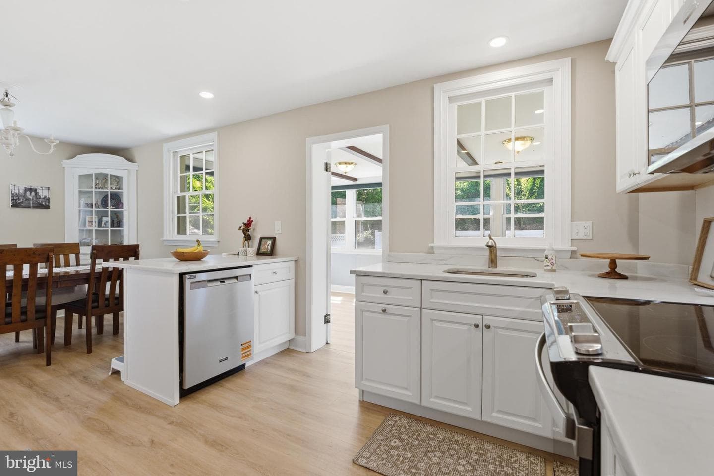 308 Canterbury Road photo 10