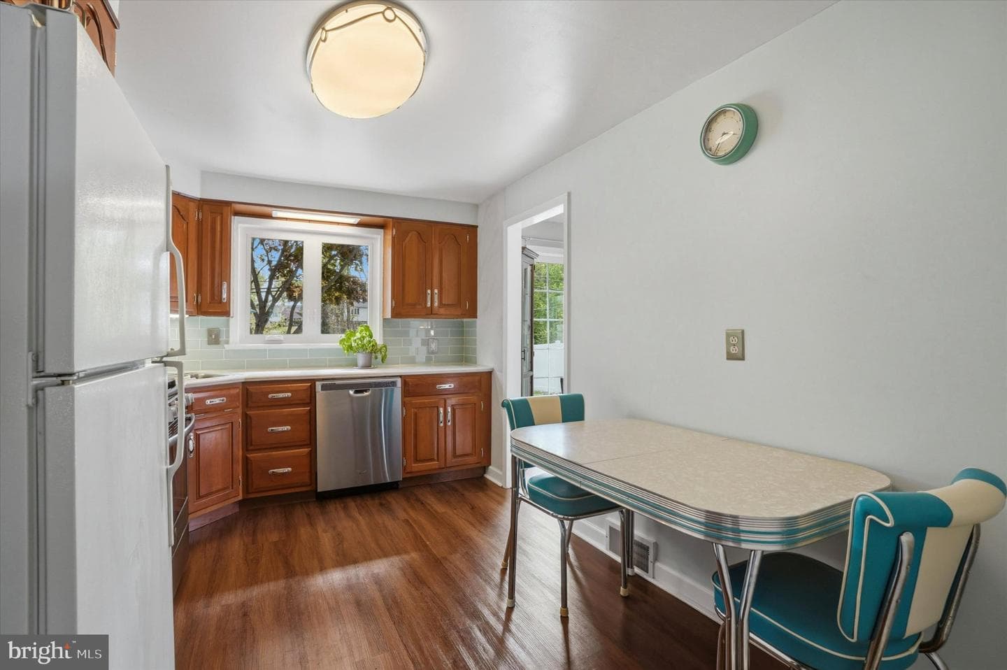 308 Lewis Road photo 10