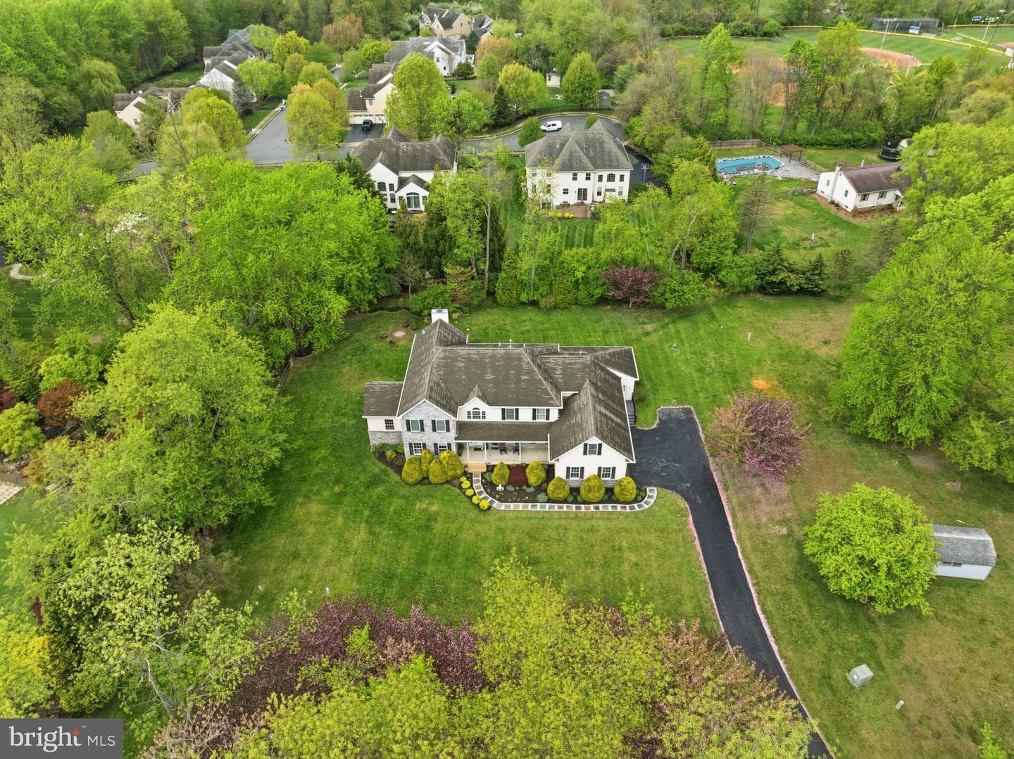 809 Shavertown Road photo 5