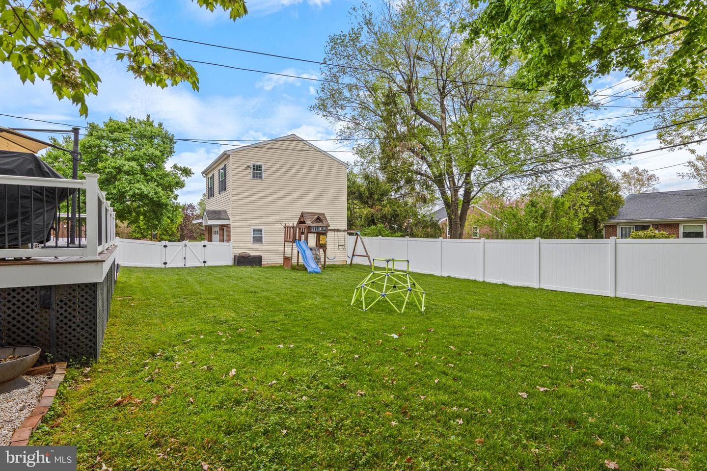 108 Canterbury Drive photo 37