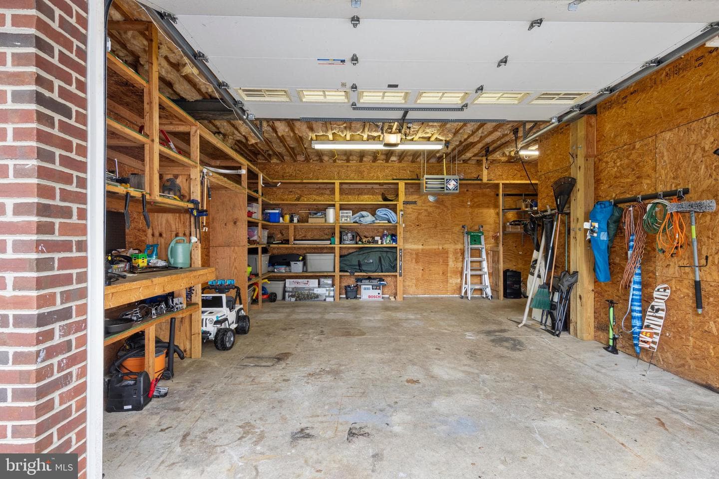 108 Canterbury Drive photo 38