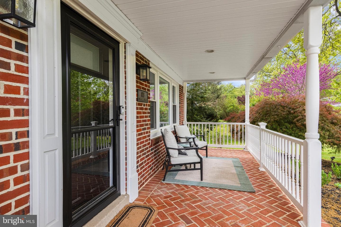 108 Canterbury Drive photo 4
