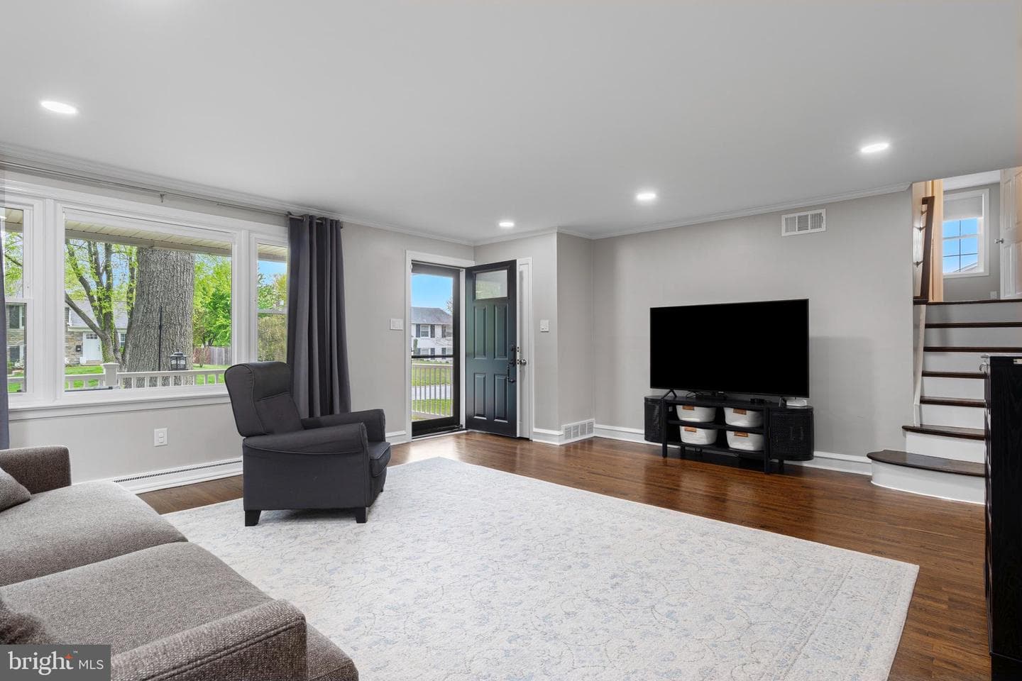108 Canterbury Drive photo 5