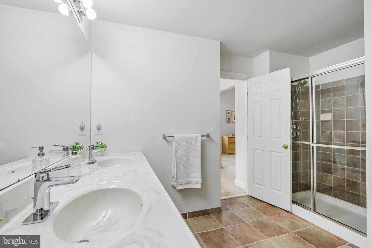33 Venuti Drive photo 35