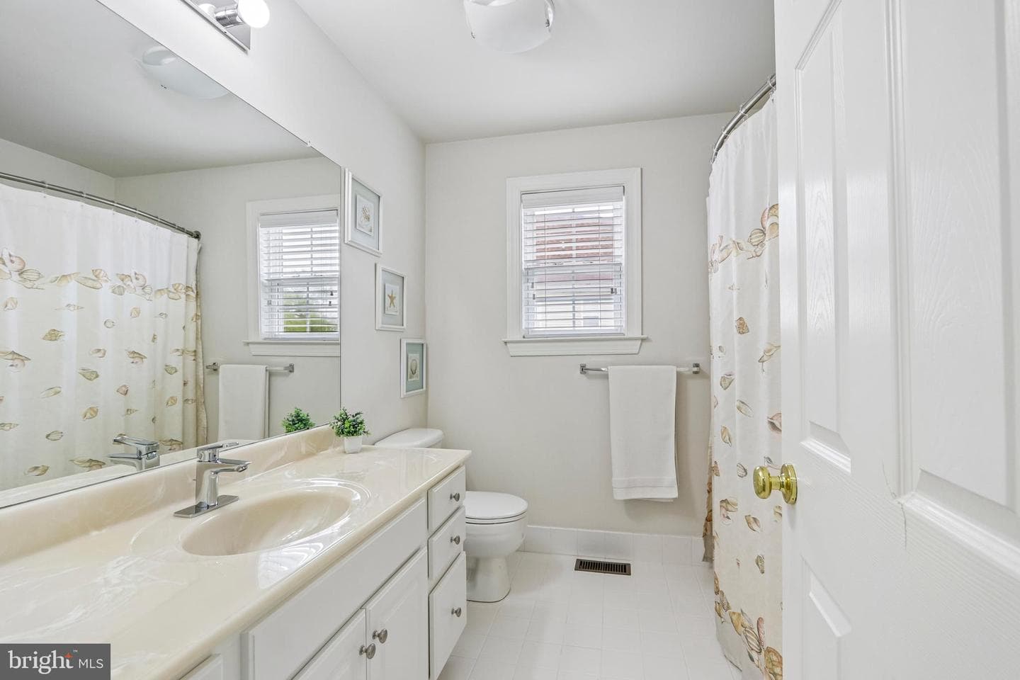 33 Venuti Drive photo 42