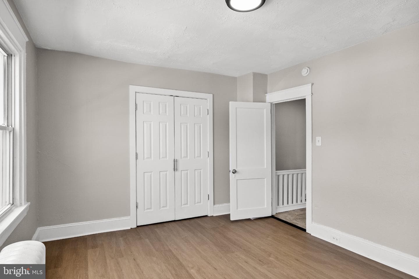 109 E 24th Street photo 18