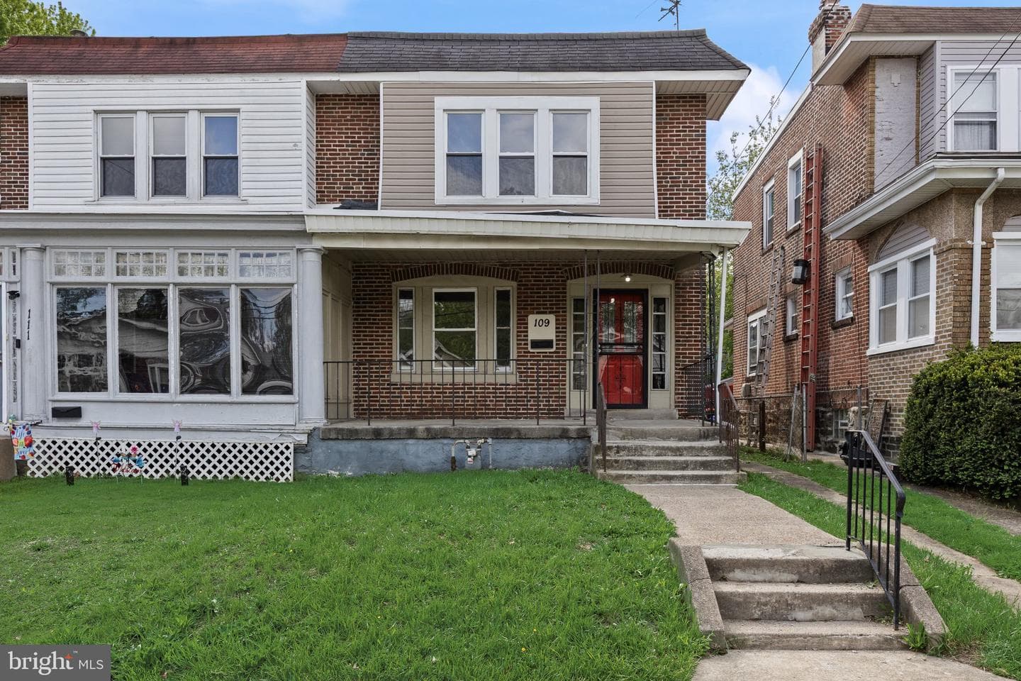 109 E 24th Street photo 27