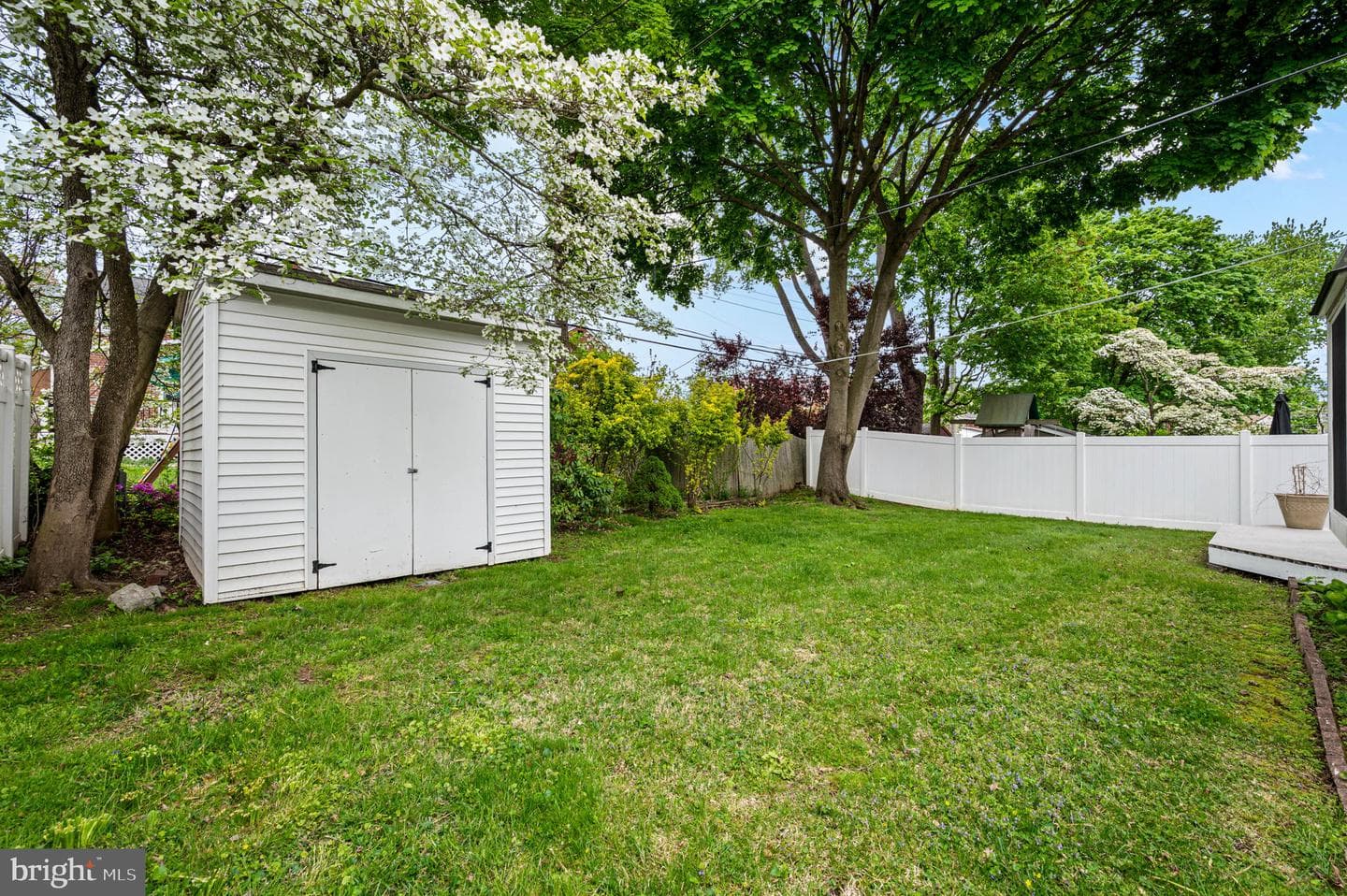 481 Maplewood Road photo 29