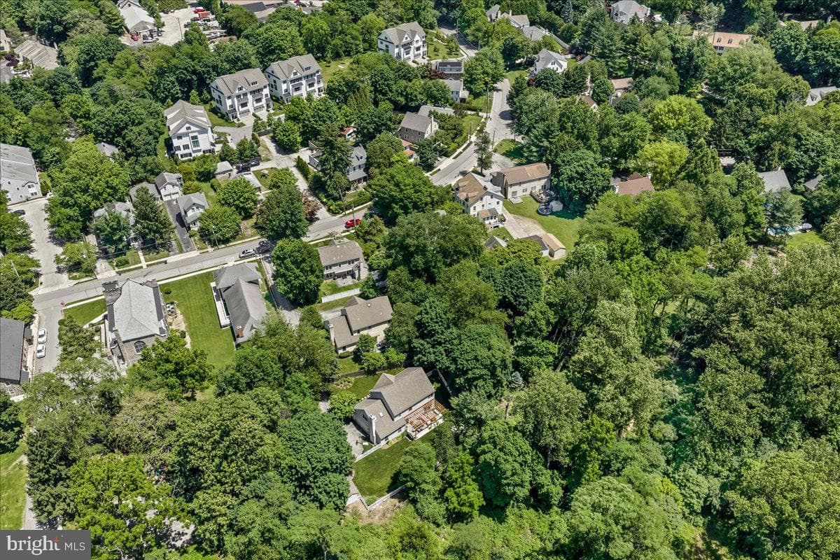 252 Highland Avenue photo 44