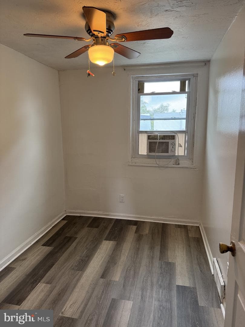 927 Grant Road photo 12