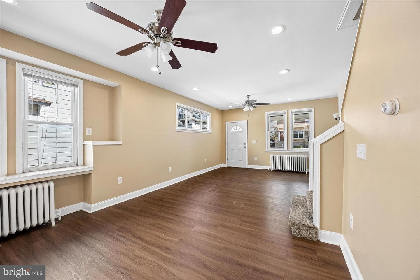 524 Orchard Avenue photo 4