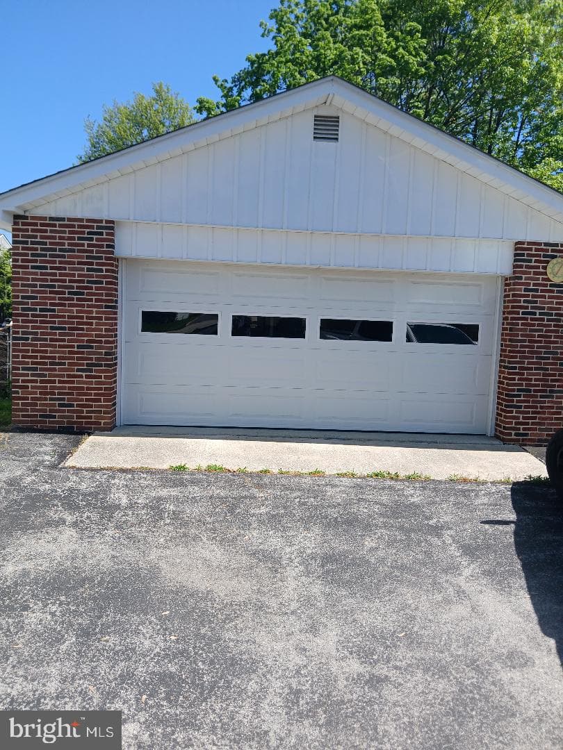 640 Wyndom Terrace photo 3