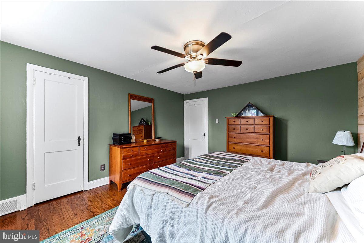 1139 Tremont Drive photo 11