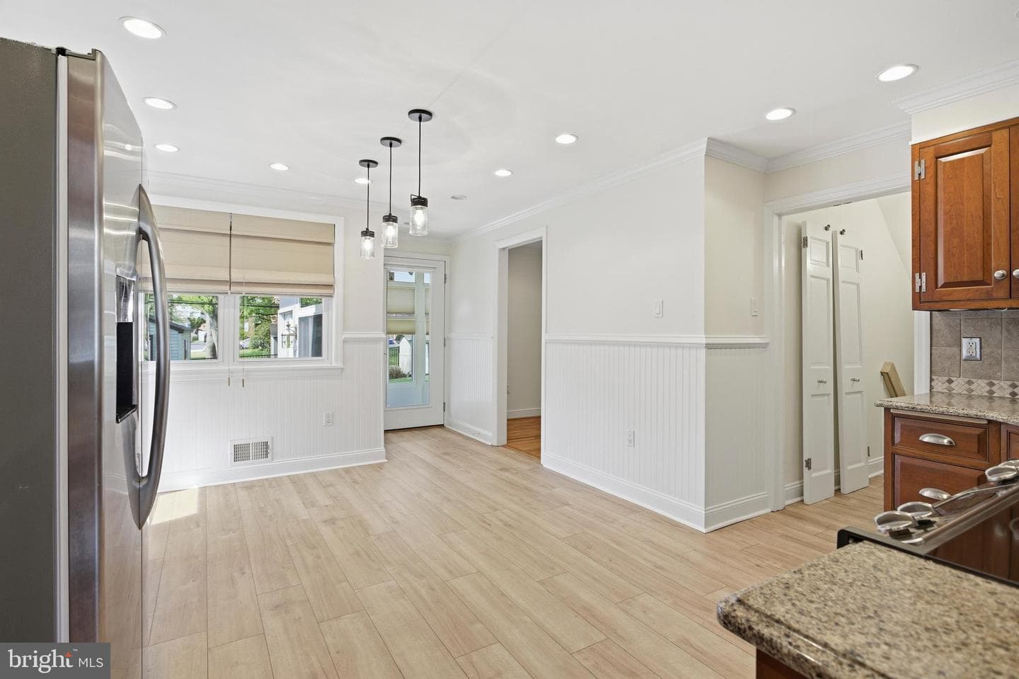418 Colonial Park Drive photo 13