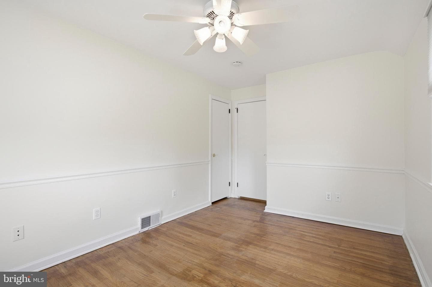 418 Colonial Park Drive photo 25