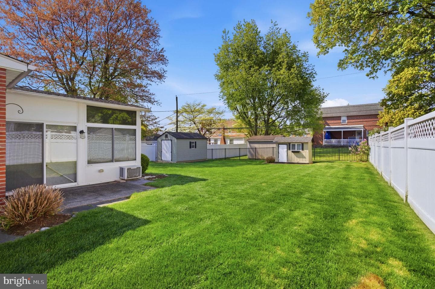 418 Colonial Park Drive photo 36