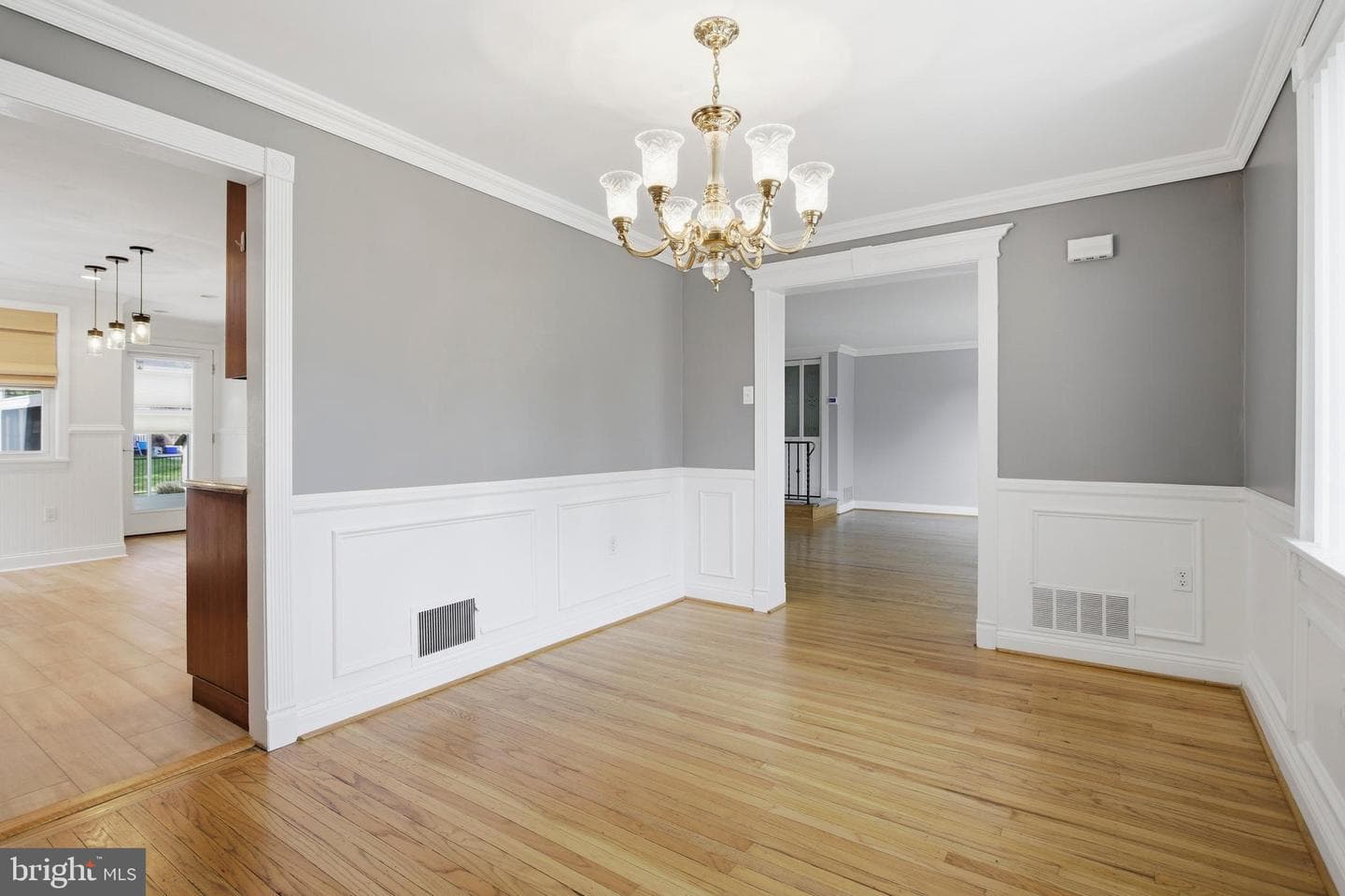 418 Colonial Park Drive photo 9