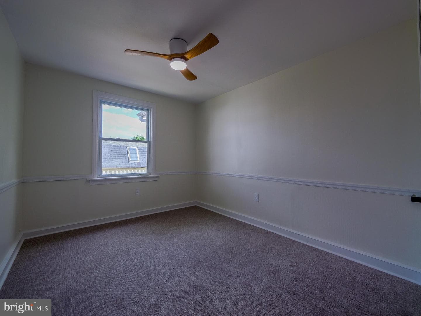 4828 Greenwood Street photo 26