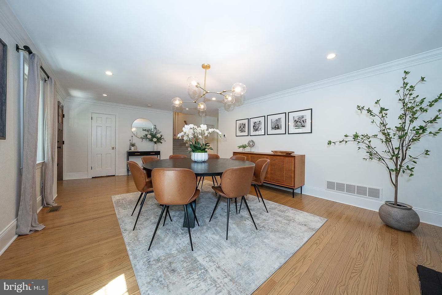 311 Oak Hill Lane photo 4