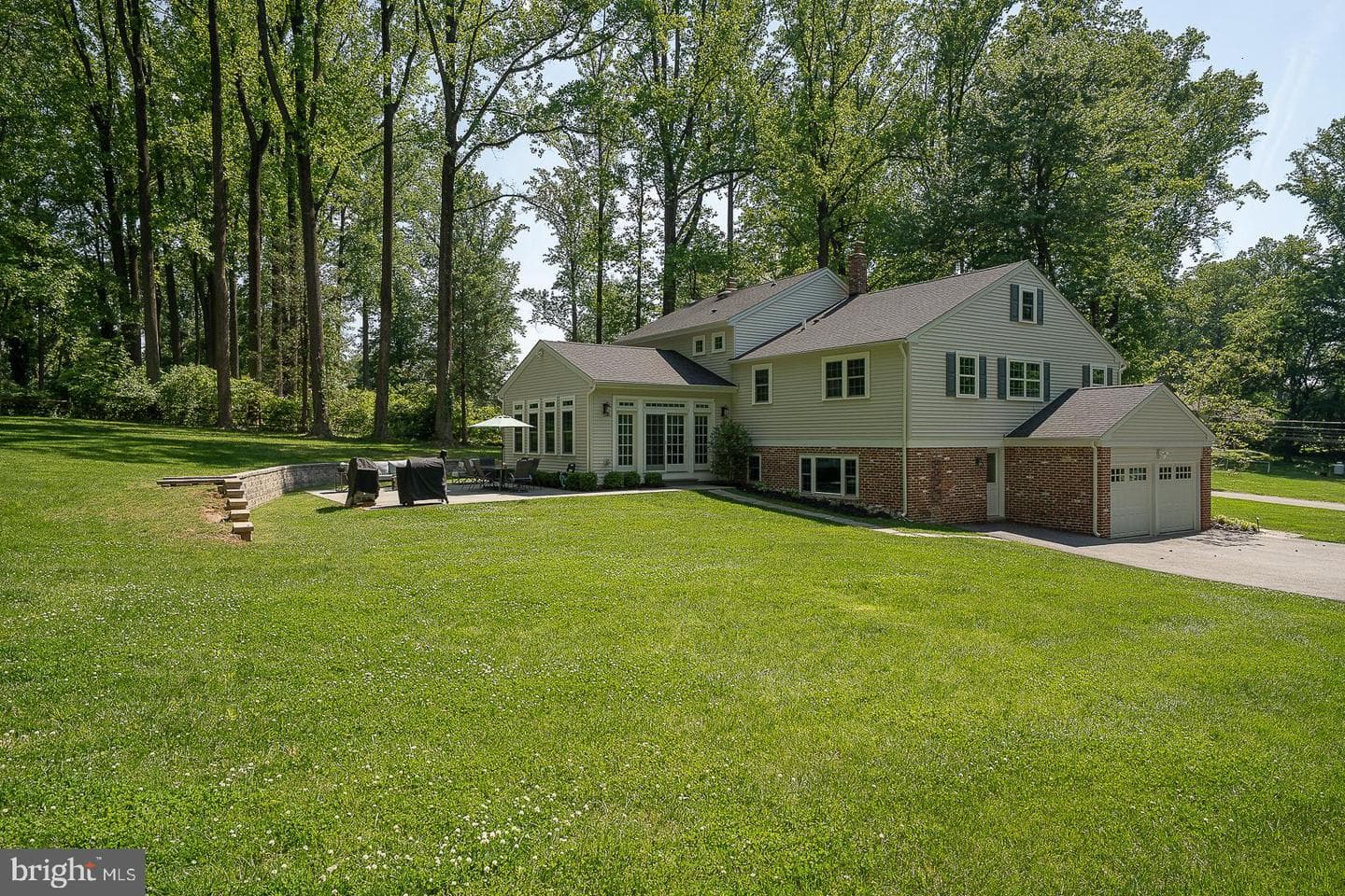 311 Oak Hill Lane photo 40