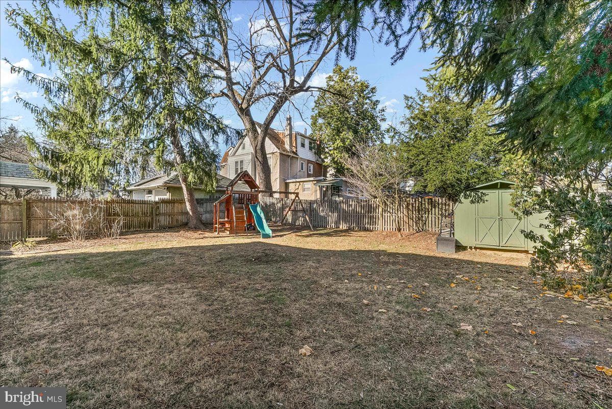 9 W Essex Avenue photo 28