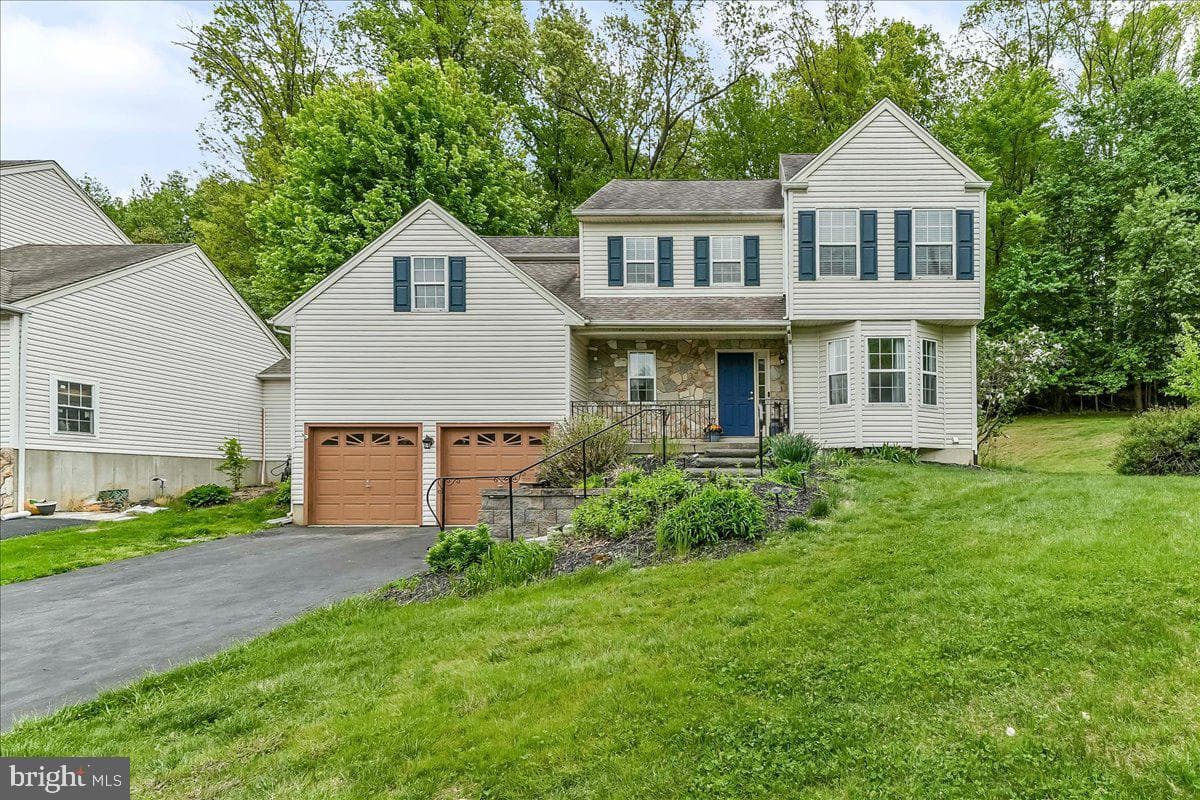 3174 William Road photo 3