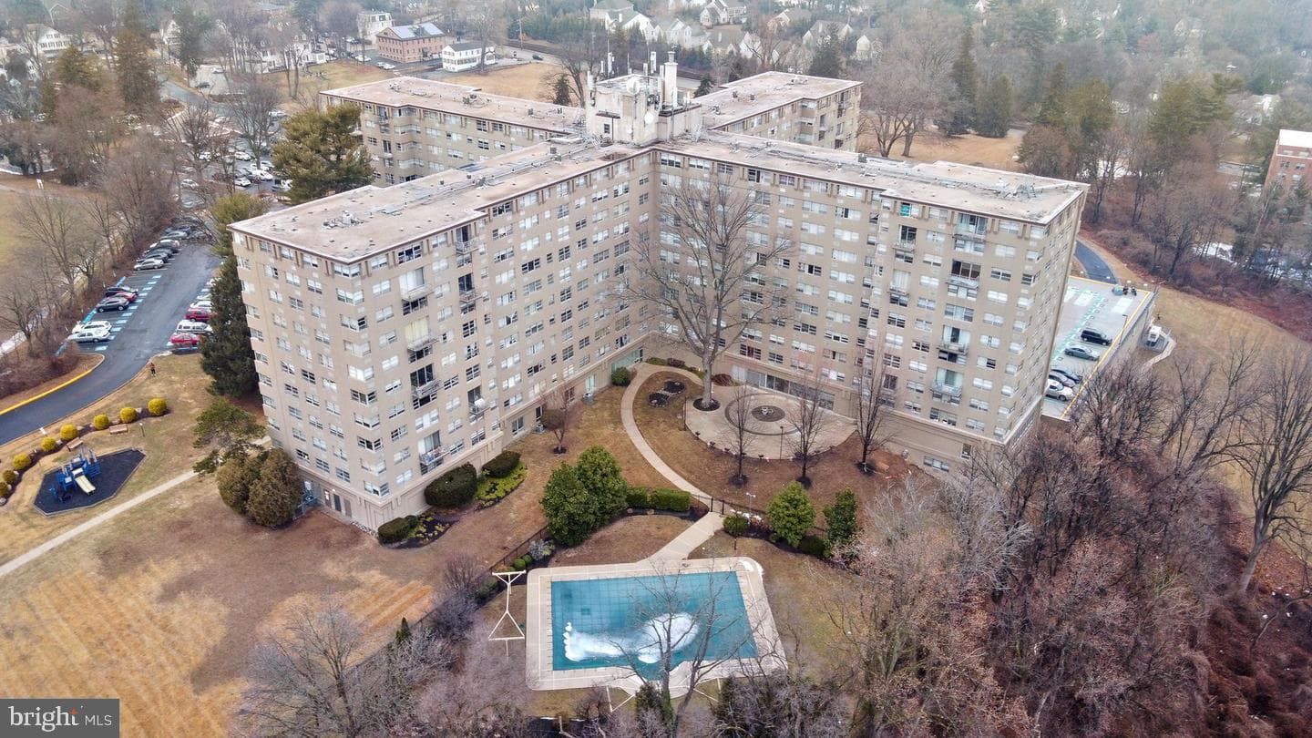 1030 E Lancaster Ave #711 photo 28